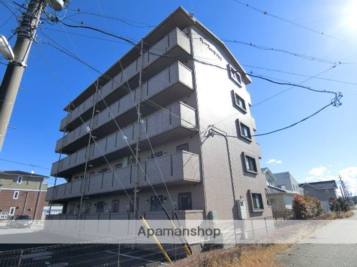 ルースヤハタの外観