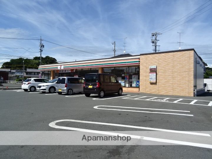 メゾン三ツ谷Aの周辺
