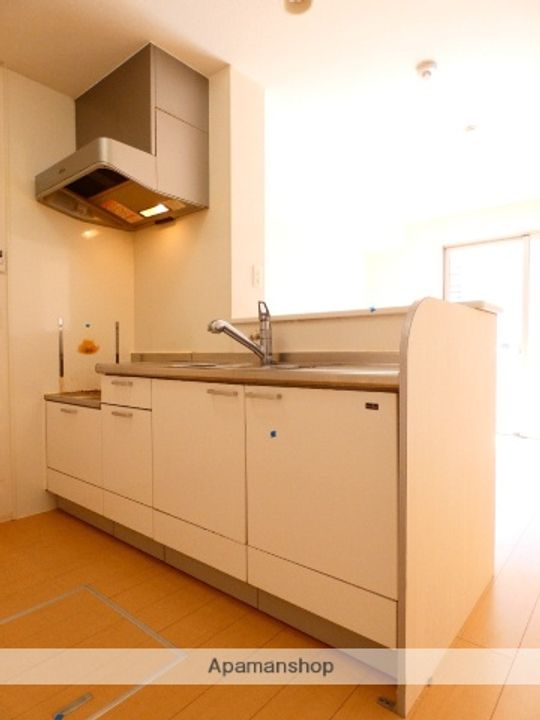 ロイヤルガーデン染地台Aのキッチン