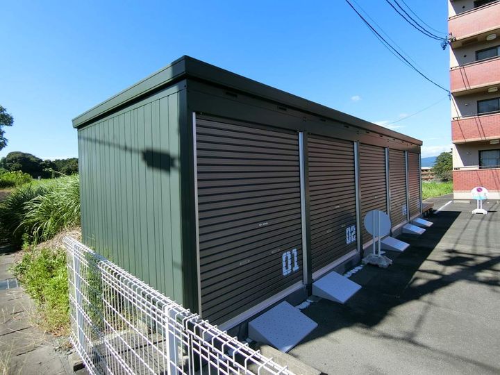 ARTERIOR HILLS EASTの外観