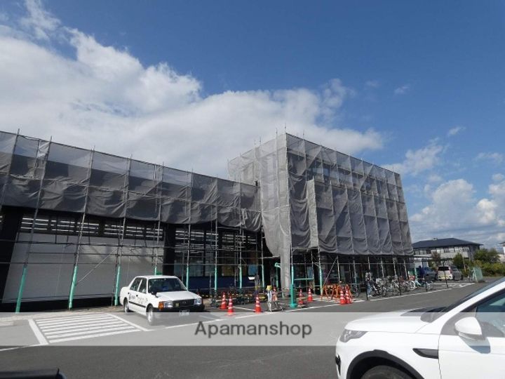 トゥーレジュールE201の周辺