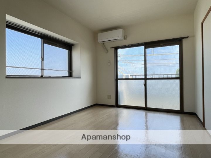 マンションカズの居間