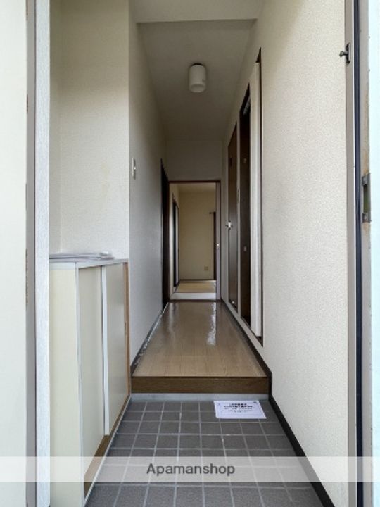 マンションカズの玄関