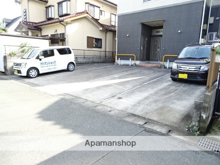 ウエストビレッジの外観