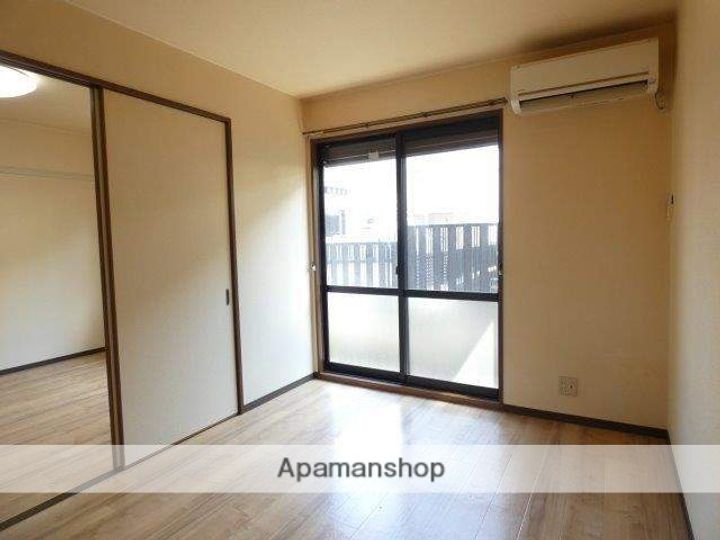 シャルムOⅡの居間