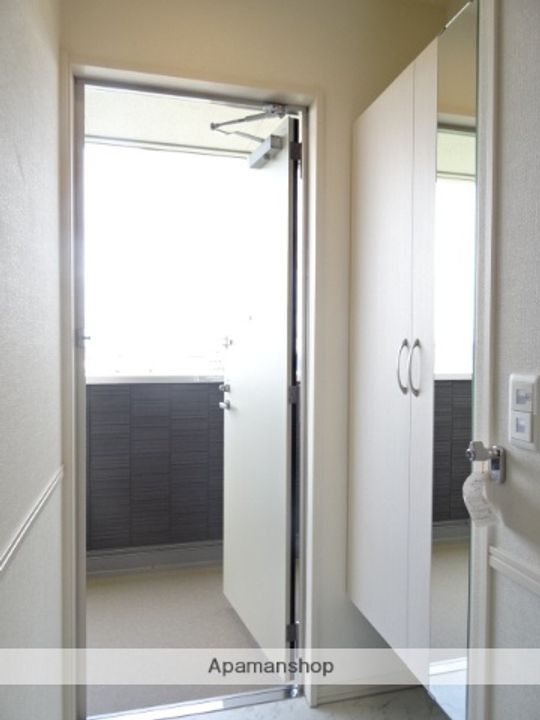 ロゼッタ初生の玄関