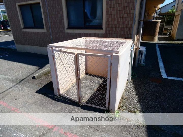 シャルメの外観