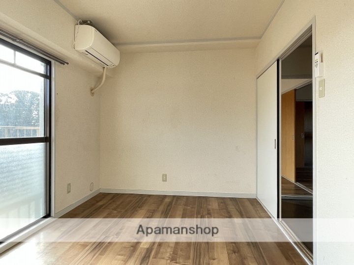 田内マンションの内装