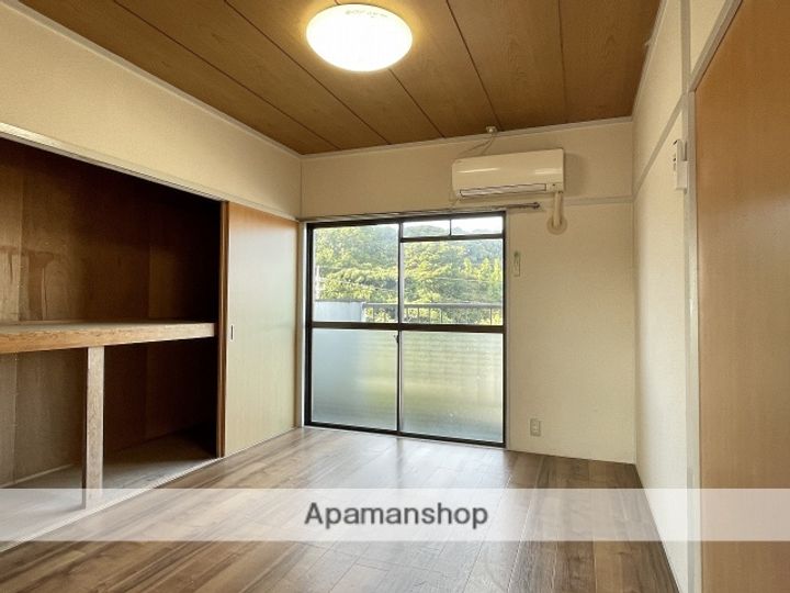 田内マンションの内装