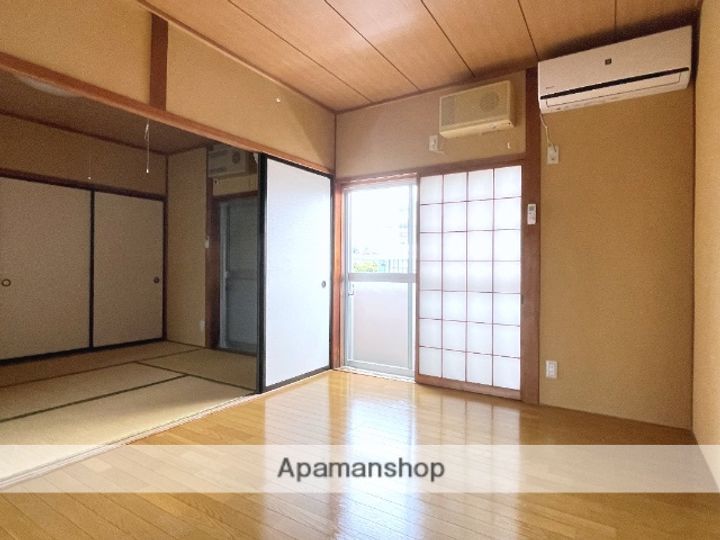 葵東1丁目アパート北の居間