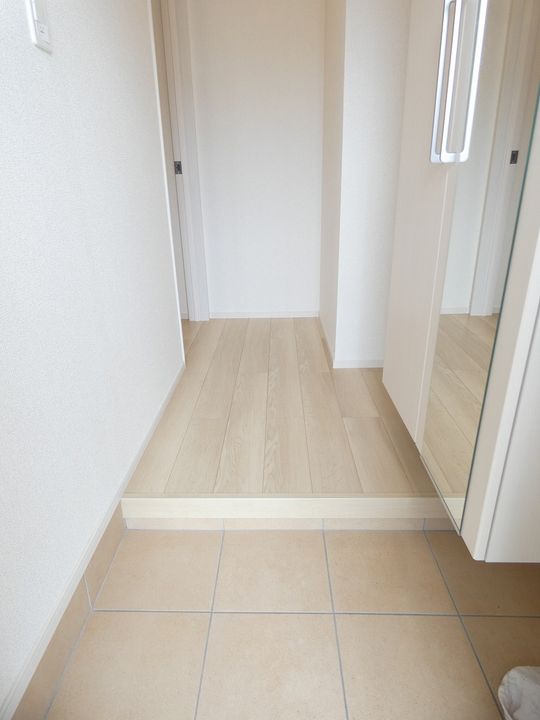 グランプレーヌの玄関