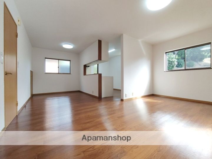 静岡県掛川市大坪台(一戸建)の賃貸物件戸建ての居間