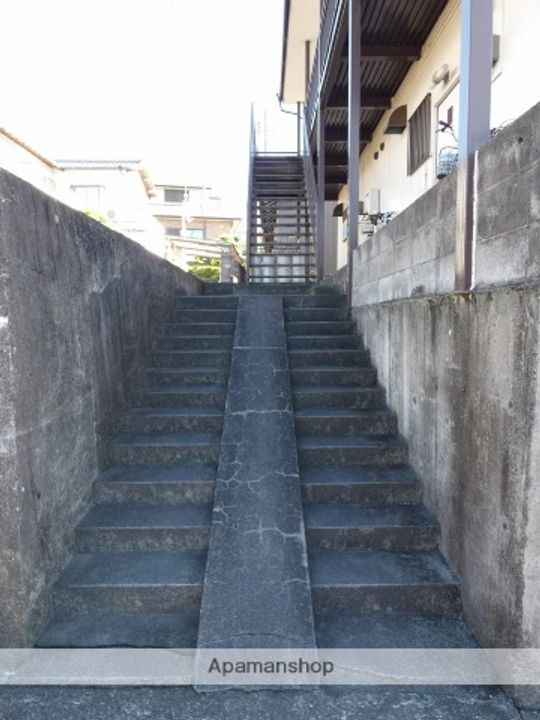 平和荘の外観