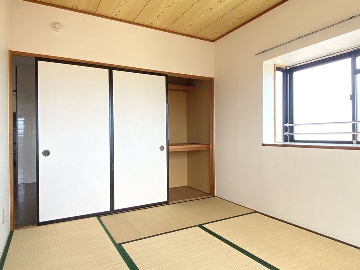 キャッスルの内装