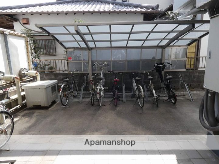 大原ビルの外観