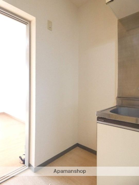 マンションラッフルズ202の内装