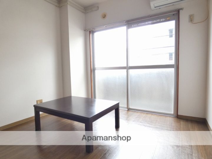 CASA元浜202の内装