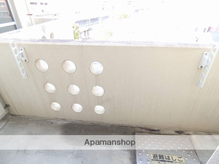 ESPOIR板屋の内装