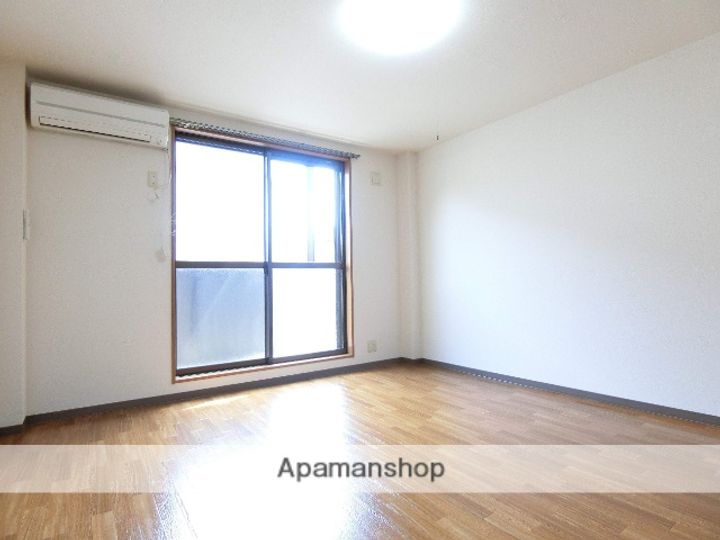 フォレスト102の居間