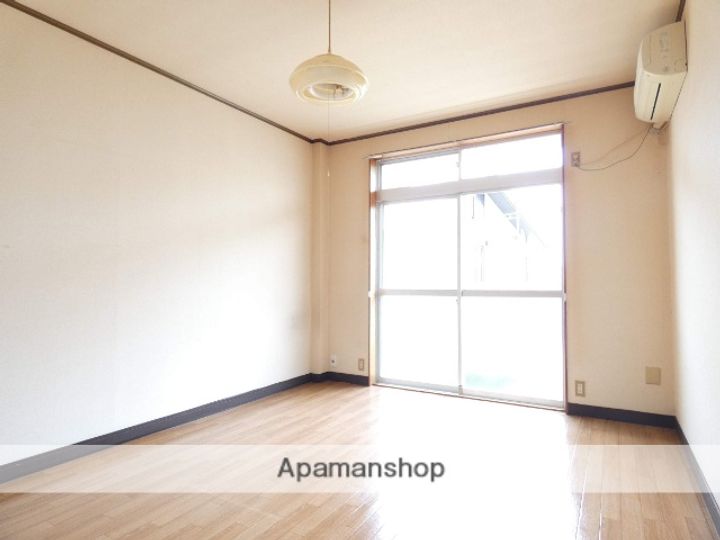 大一コーポの居間