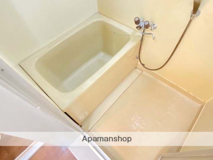 レ・アール小池Aの風呂