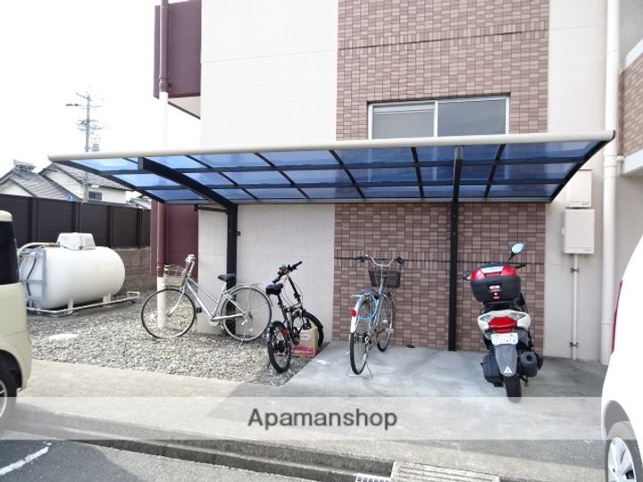 ハース若林の外観