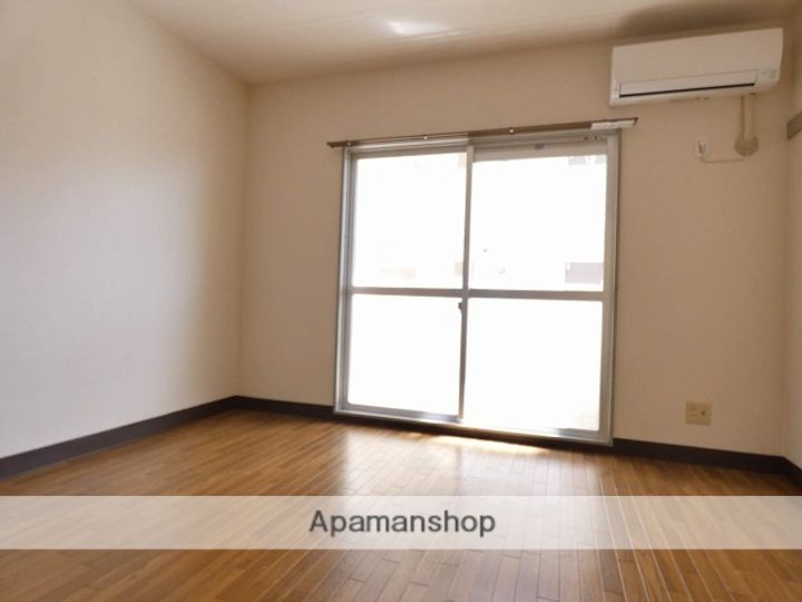 ロイヤルマルトウの内装