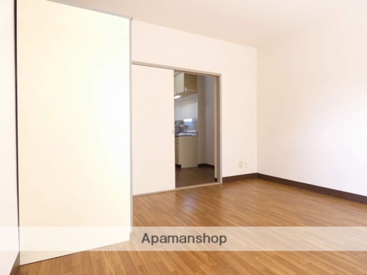 ロイヤルマルトウの内装