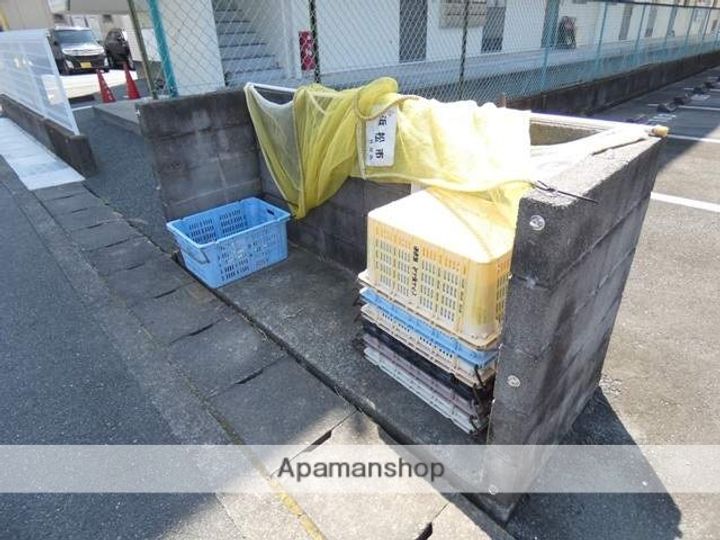 ロイヤルマルトウの外観