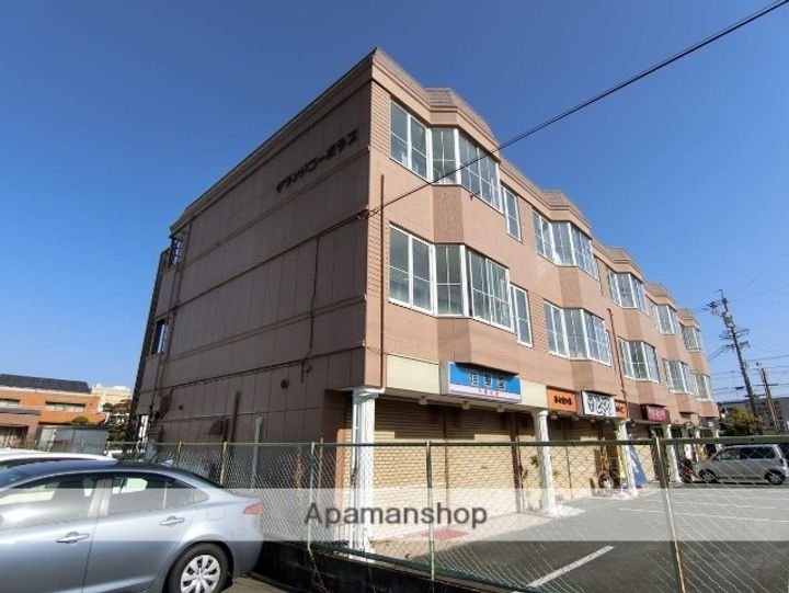 グランドコーポラスの外観