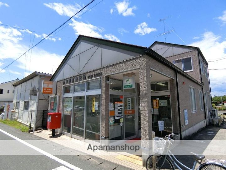 グランドコーポラスの周辺