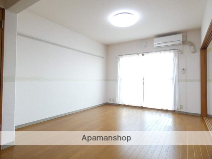 マンション銀河の居間