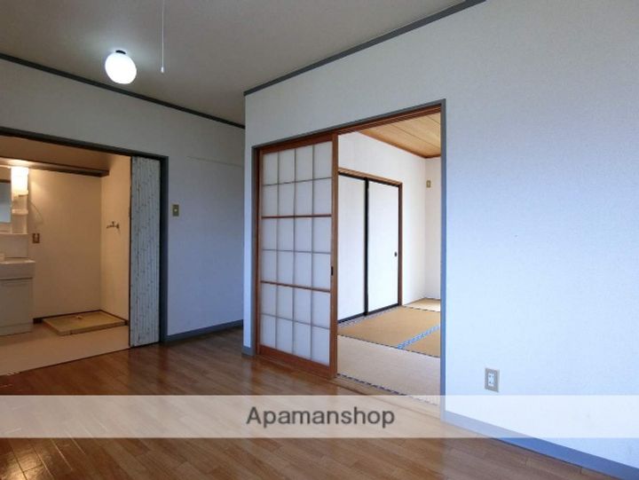 ハイツシンバNの内装