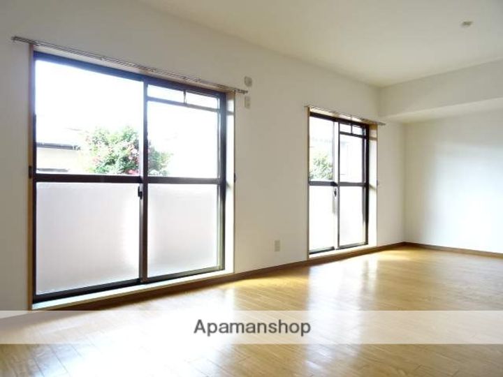 エスペランサAOIの居間