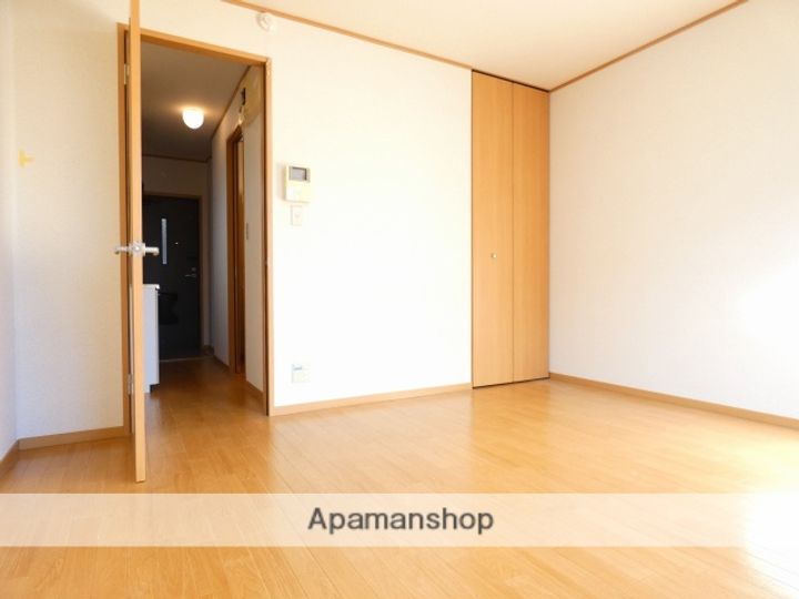 フレアコートの内装