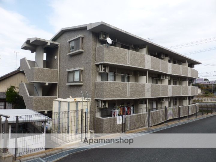 アンソレイユⅢの外観