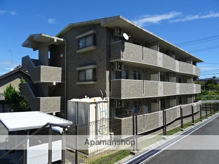 アンソレイユⅢの外観