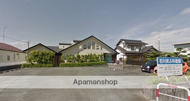 ファミーユAの周辺