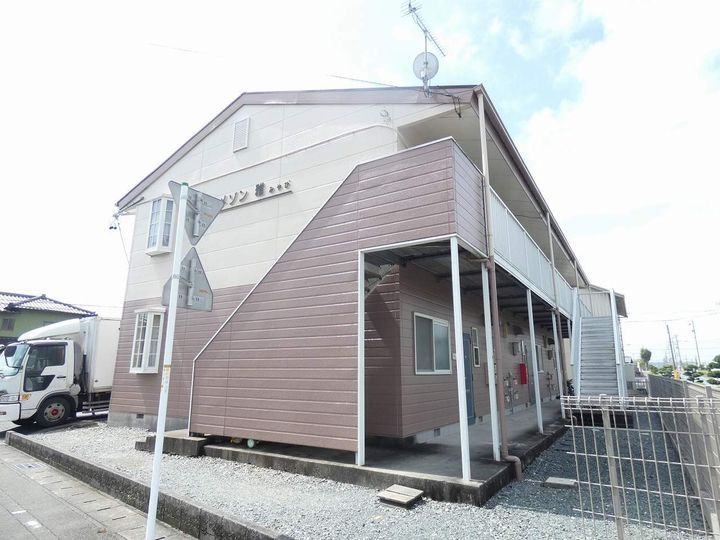 メゾン雅の外観