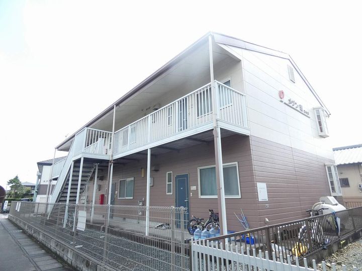 メゾン雅の外観