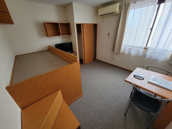 レオパレスデ セルフィートの居間