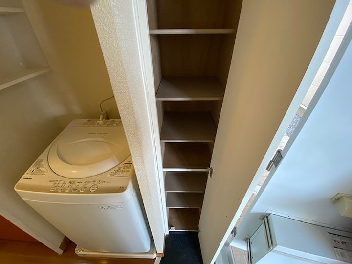 レオパレスさくらの玄関