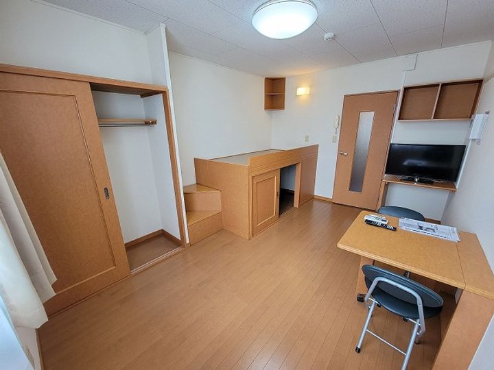 レオパレス石野の居間