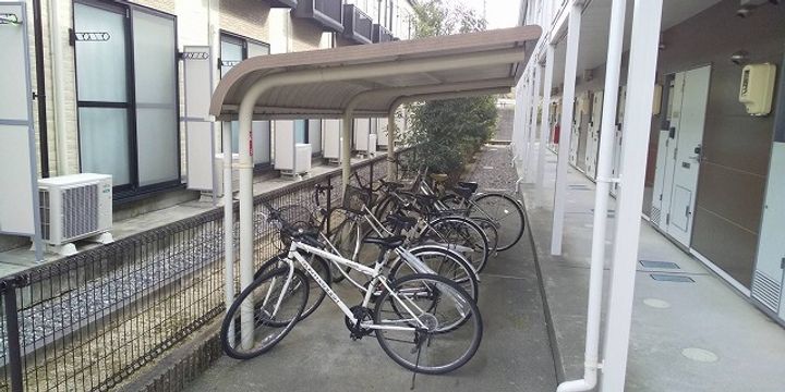 レオパレスあいのの外観