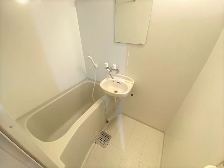 レオパレスクリスマスローズの風呂