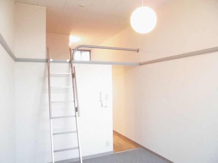 レオパレスSOCATAの居間