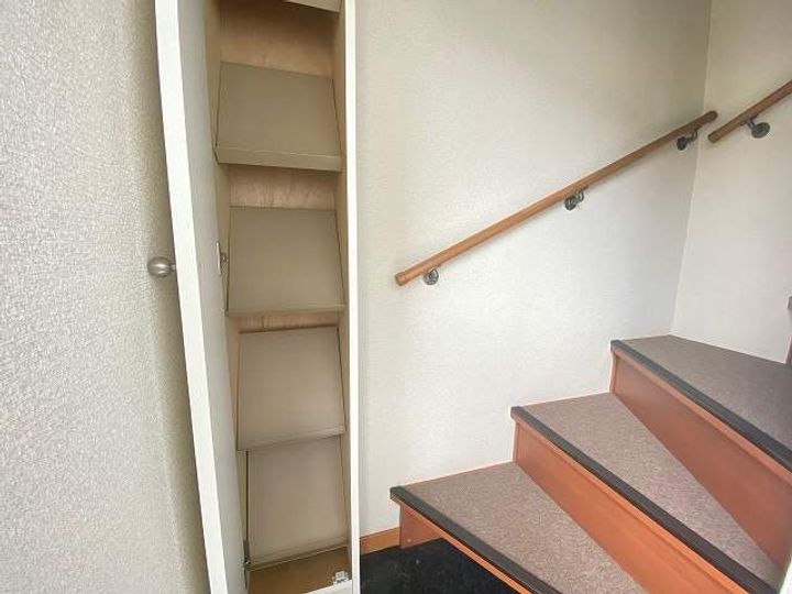 レオパレス中休場Ⅱの玄関