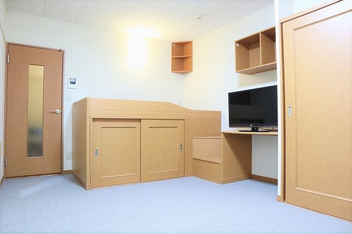 レオパレスデビュの居間