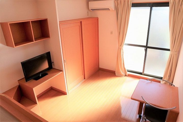 レオパレス川井の居間