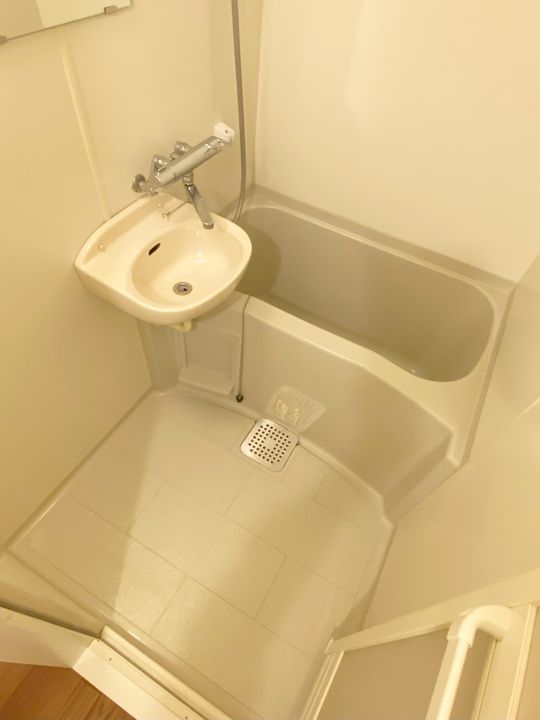 レオパレスピクシス イワタの風呂